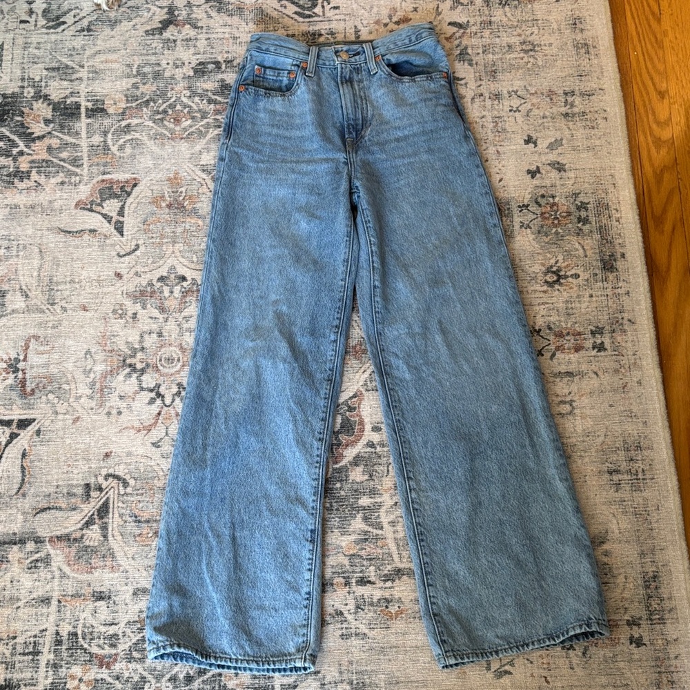 Levi’s rib cage wide leg jeans - Picture 2 of 6